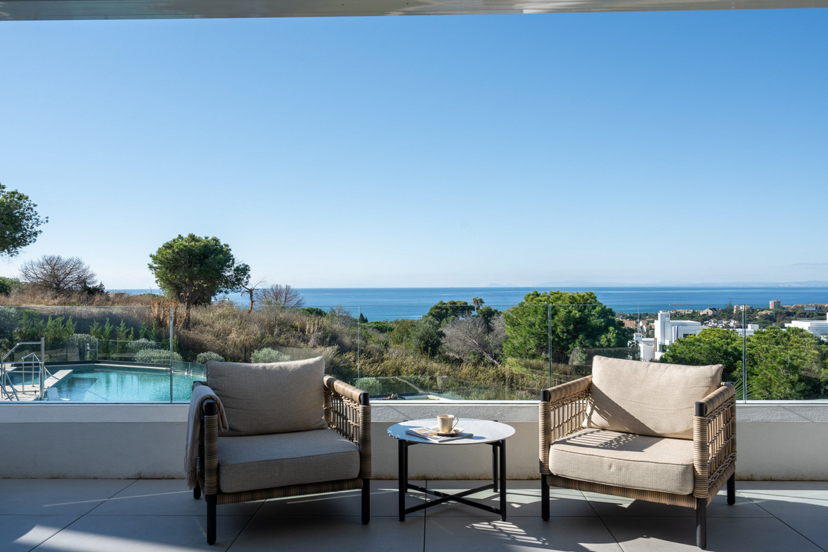 3 Bed Apartment for sale in Artola Costa Del Sol, Málaga, Spain