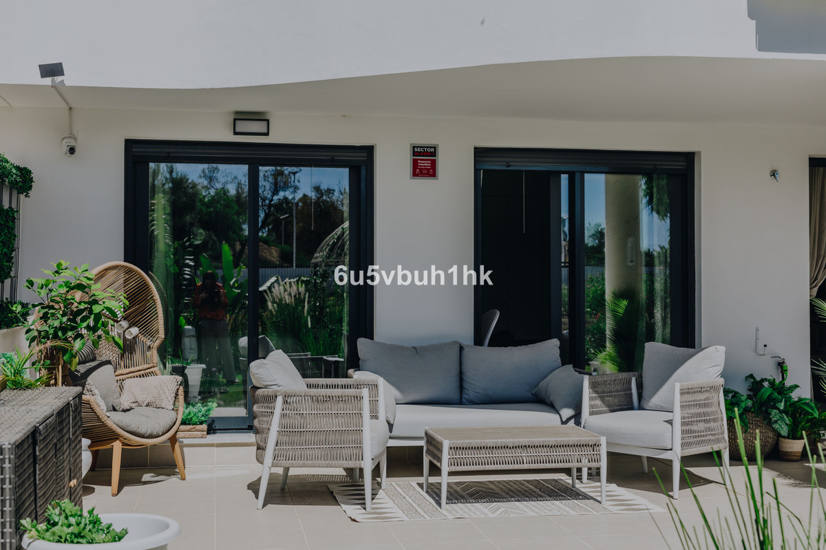 2 Bed Apartment for sale in Estepona Costa Del Sol, Málaga, Spain