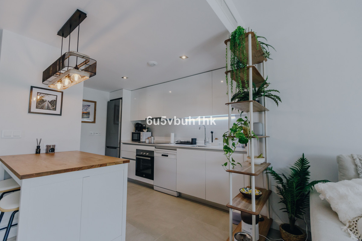 2 Bed Apartment for sale in Estepona Costa Del Sol, Málaga, Spain