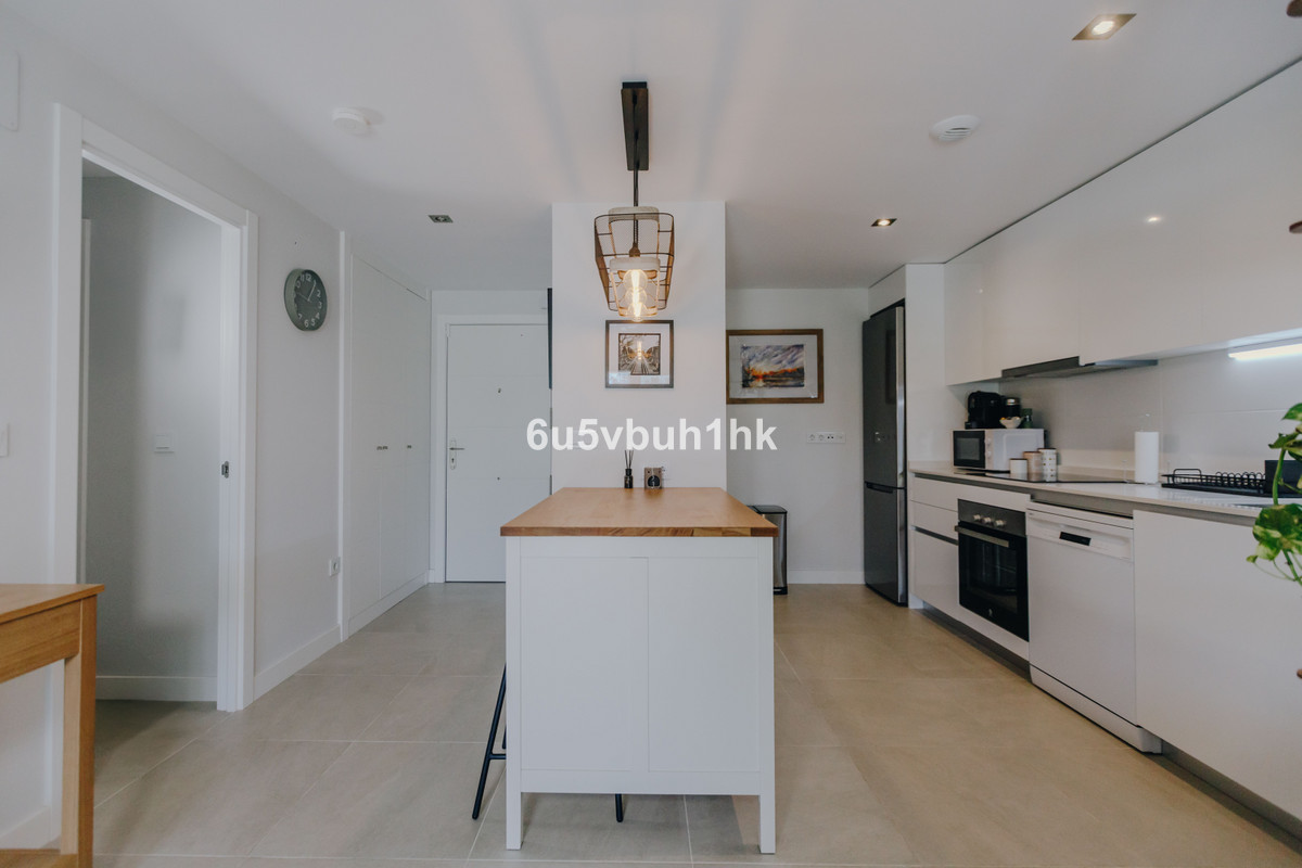 2 Bed Apartment for sale in Estepona Costa Del Sol, Málaga, Spain