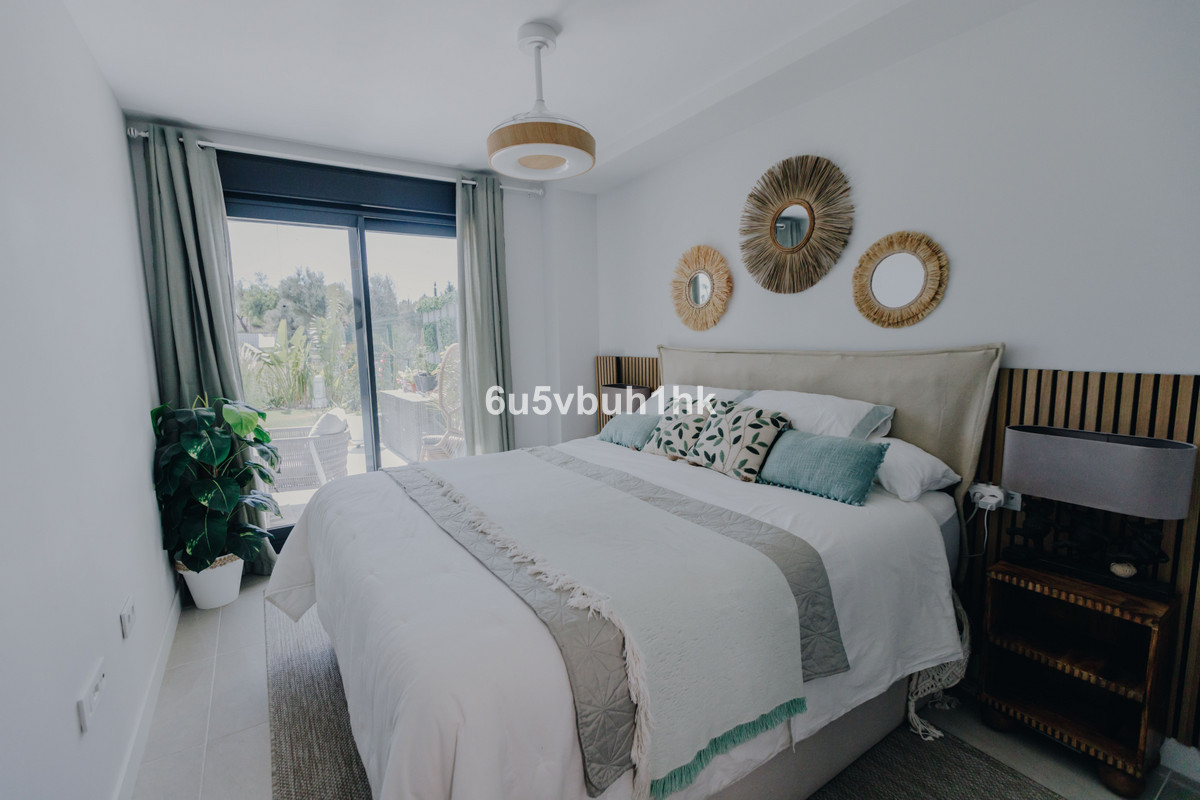 2 Bed Apartment for sale in Estepona Costa Del Sol, Málaga, Spain