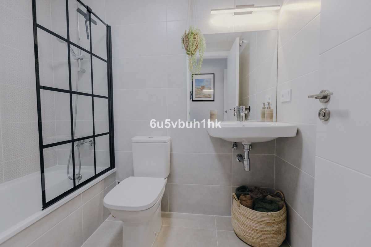 2 Bed Apartment for sale in Estepona Costa Del Sol, Málaga, Spain