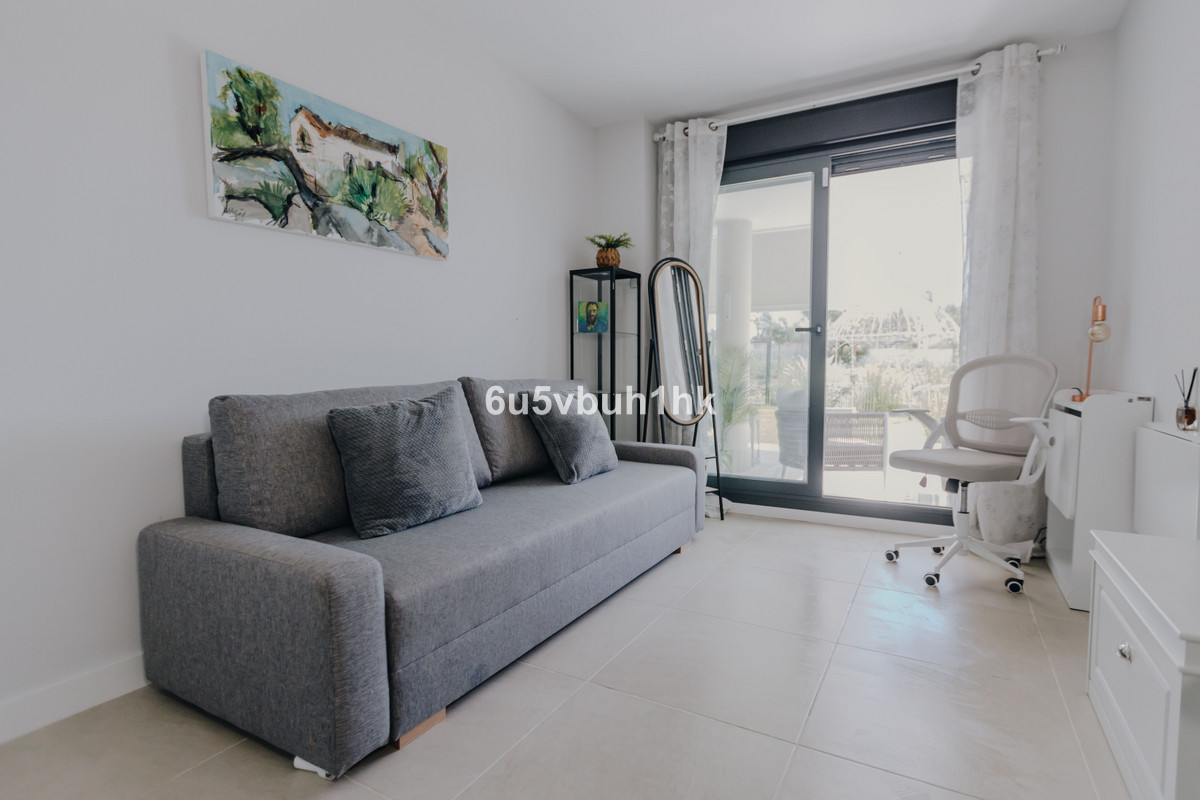 2 Bed Apartment for sale in Estepona Costa Del Sol, Málaga, Spain