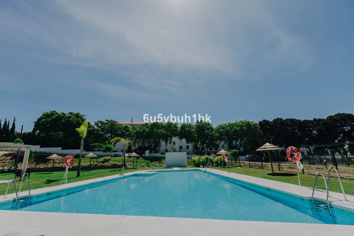 2 Bed Apartment for sale in Estepona Costa Del Sol, Málaga, Spain