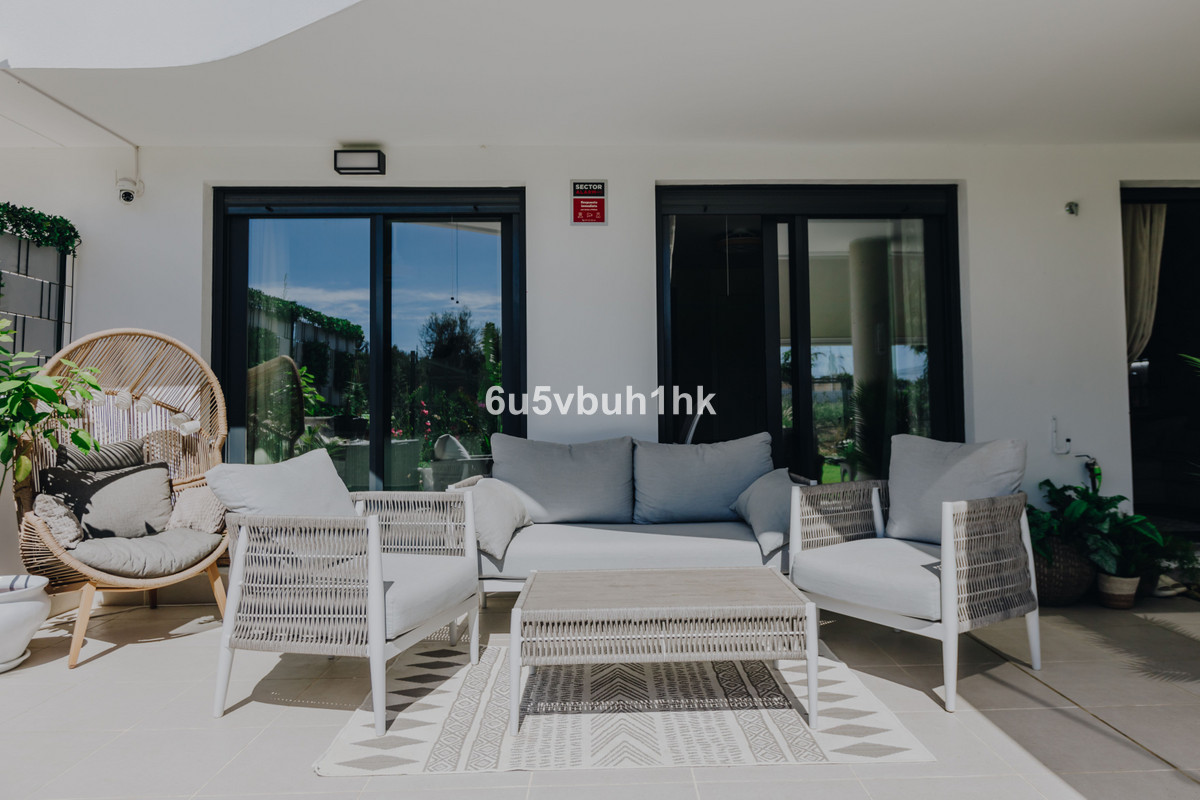 2 Bed Apartment for sale in Estepona Costa Del Sol, Málaga, Spain
