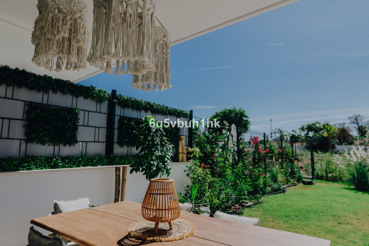 2 Bed Apartment for sale in Estepona Costa Del Sol, Málaga, Spain