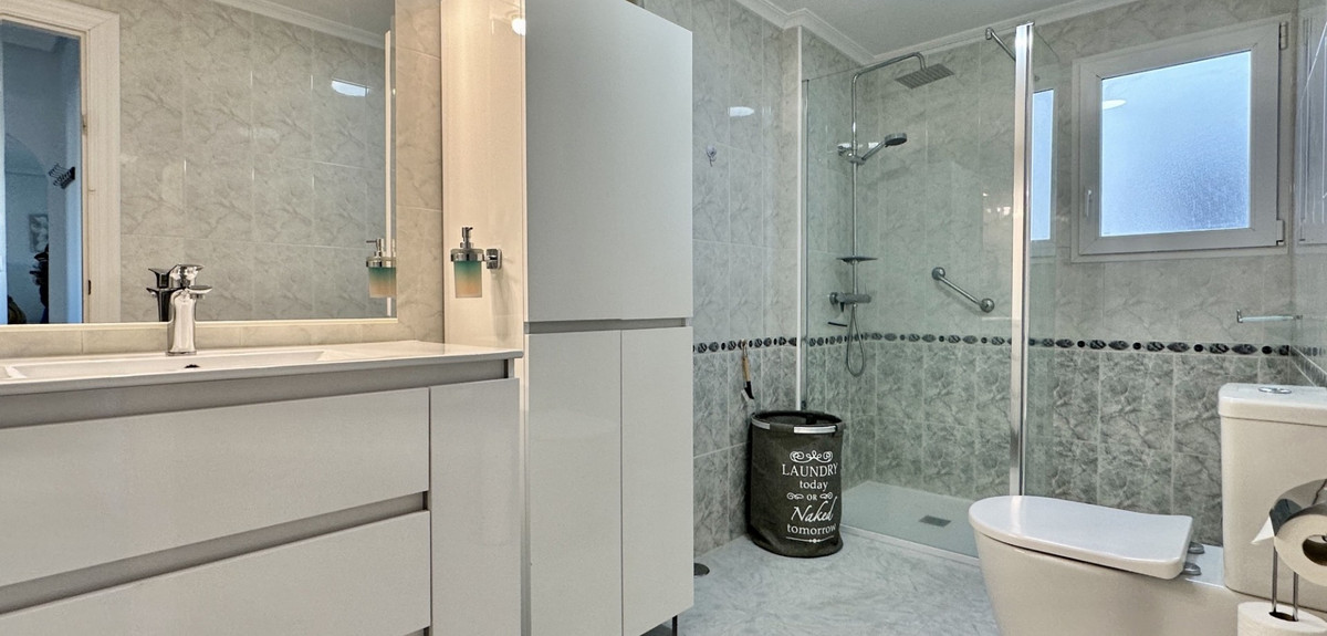 2 Bed Apartment for sale in Playa Flamenca Costa Blanca, Alicante, Spain