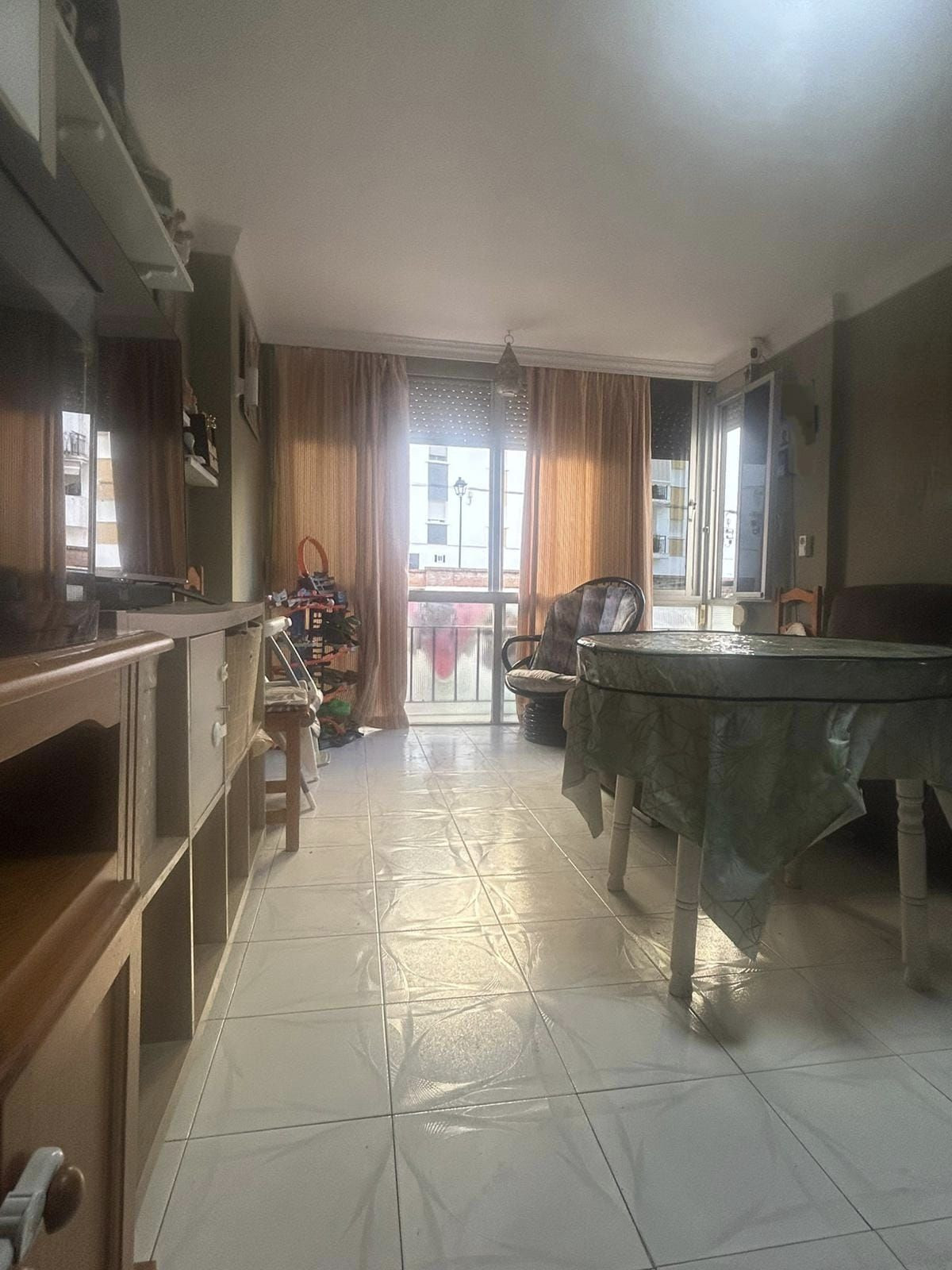 Se vende Apartamento Planta Media de 3 dormitorios en Costa Del Sol, Málaga, España