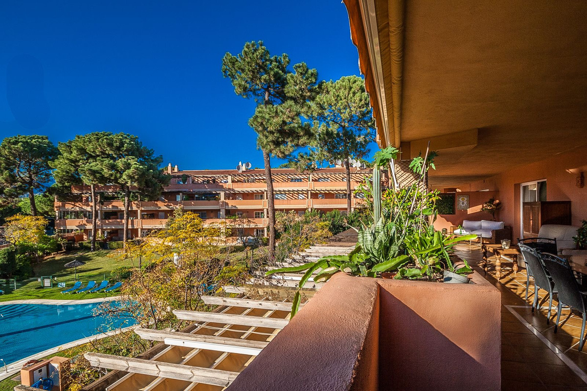 2 Bed Apartment for sale in Elviria Costa Del Sol, Málaga, Spain