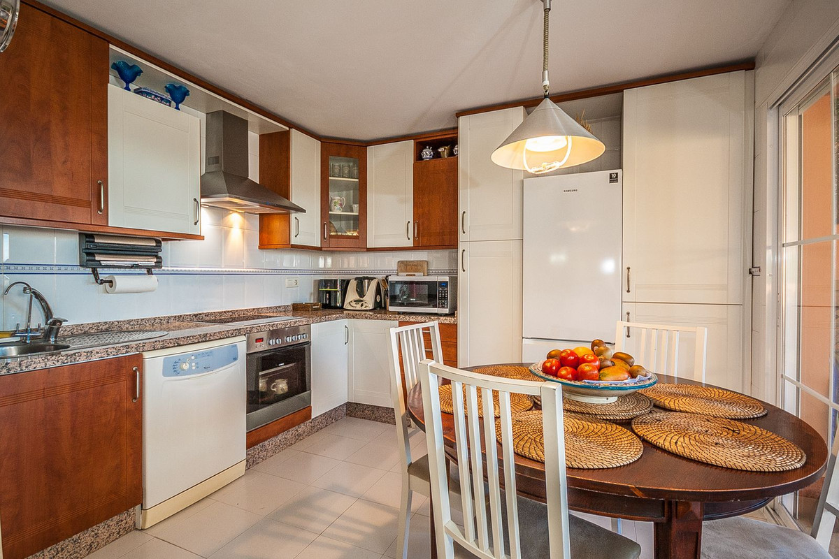 2 Bed Apartment for sale in Elviria Costa Del Sol, Málaga, Spain