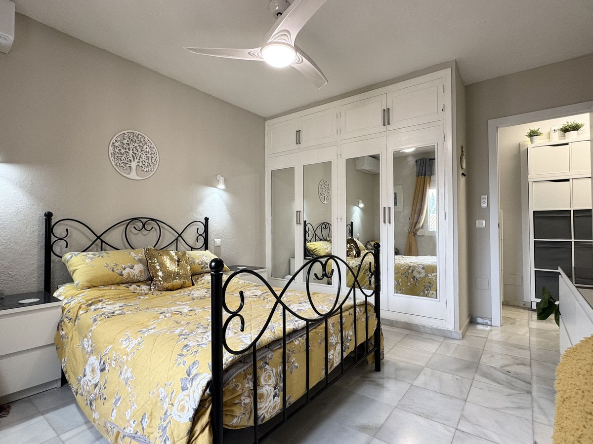 4 Bed Townhouse for sale in La Duquesa Costa Del Sol, Málaga, Spain