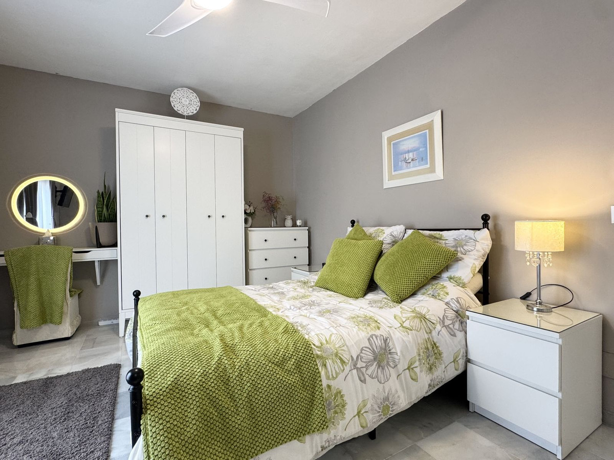 4 Bed Townhouse for sale in La Duquesa Costa Del Sol, Málaga, Spain