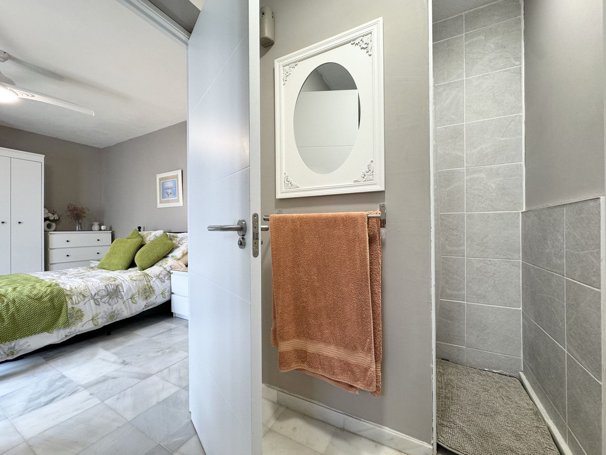 4 Bed Townhouse for sale in La Duquesa Costa Del Sol, Málaga, Spain