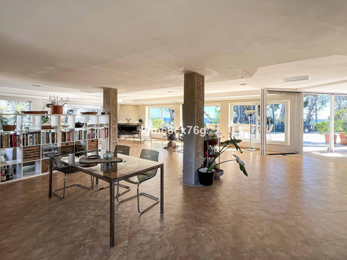 Se vende Villa - Chalet de 7 dormitorios en Costa Del Sol, Málaga, España