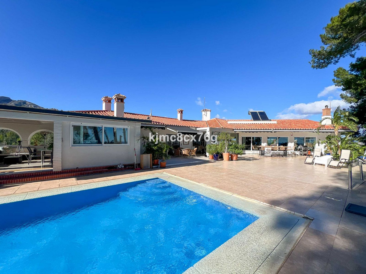 Se vende Villa - Chalet de 7 dormitorios en Costa Del Sol, Málaga, España