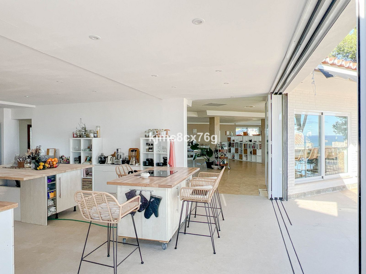 Se vende Villa - Chalet de 7 dormitorios en Costa Del Sol, Málaga, España