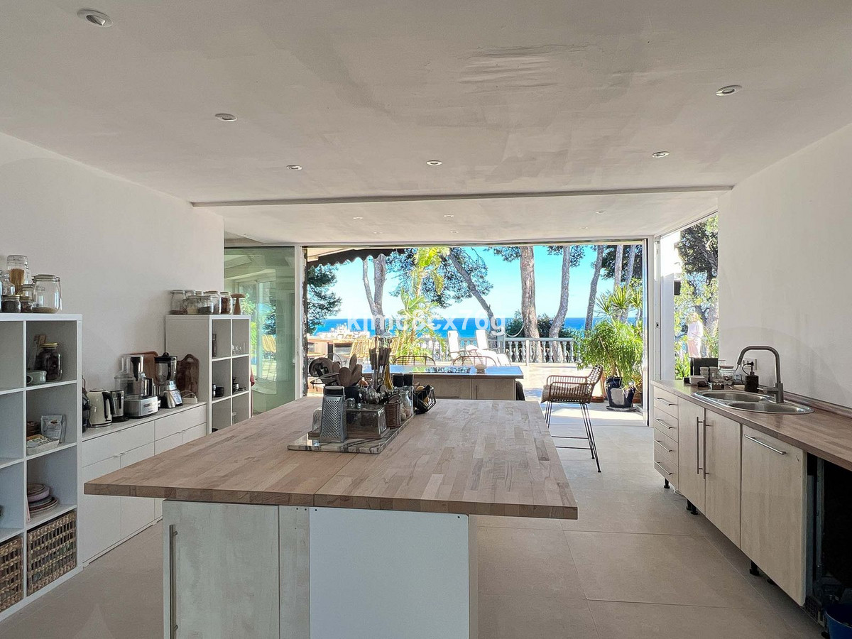 Se vende Villa - Chalet de 7 dormitorios en Costa Del Sol, Málaga, España