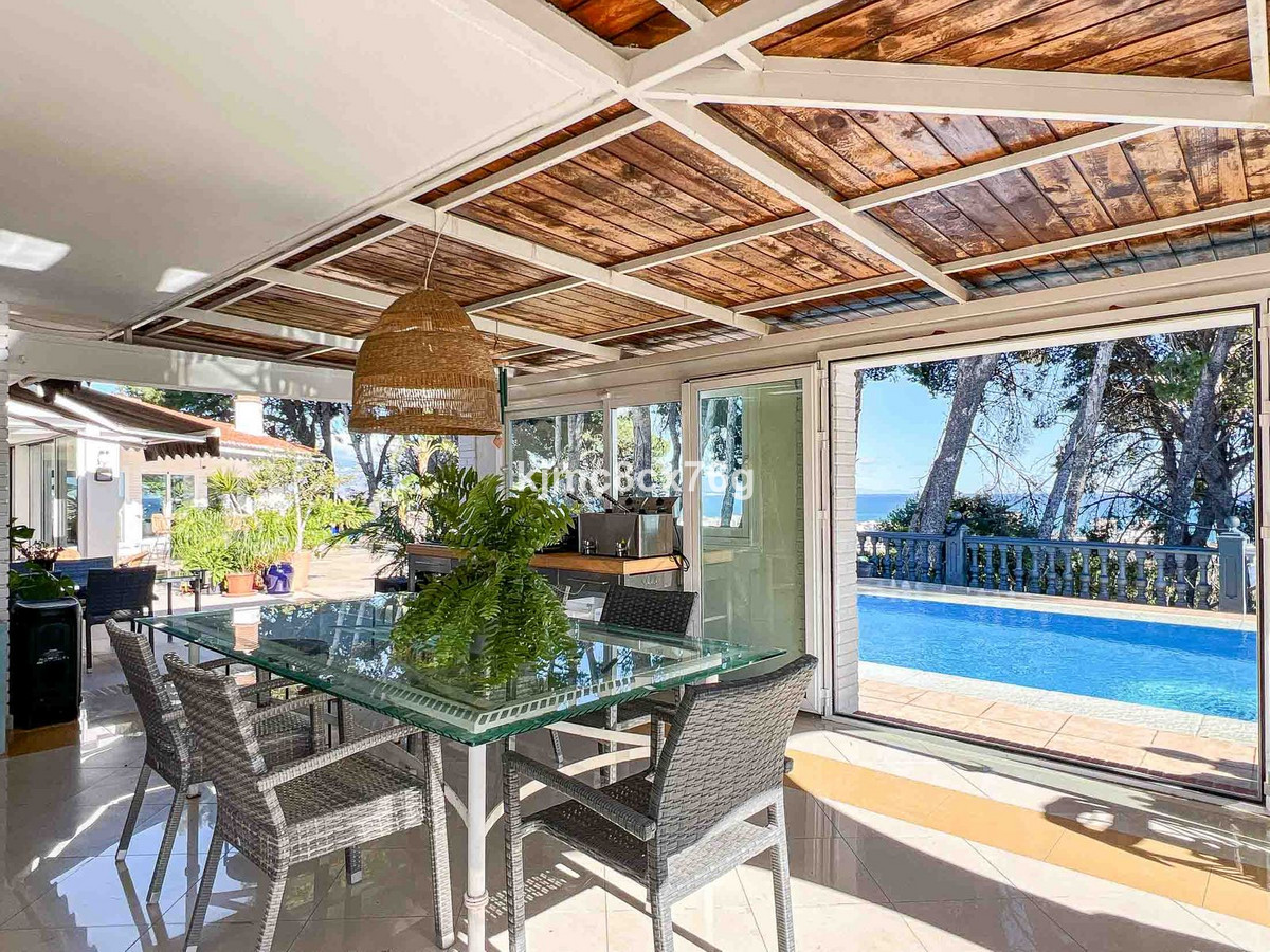 Se vende Villa - Chalet de 7 dormitorios en Costa Del Sol, Málaga, España