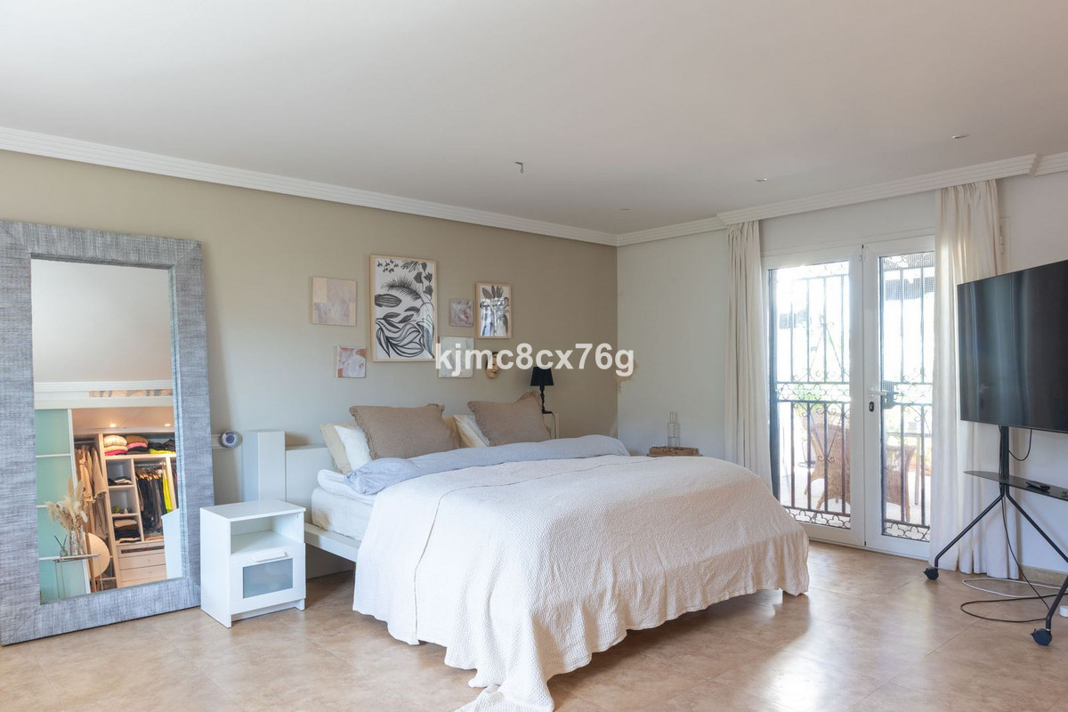 Se vende Villa - Chalet de 7 dormitorios en Costa Del Sol, Málaga, España