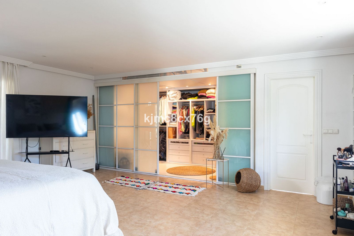 Se vende Villa - Chalet de 7 dormitorios en Costa Del Sol, Málaga, España