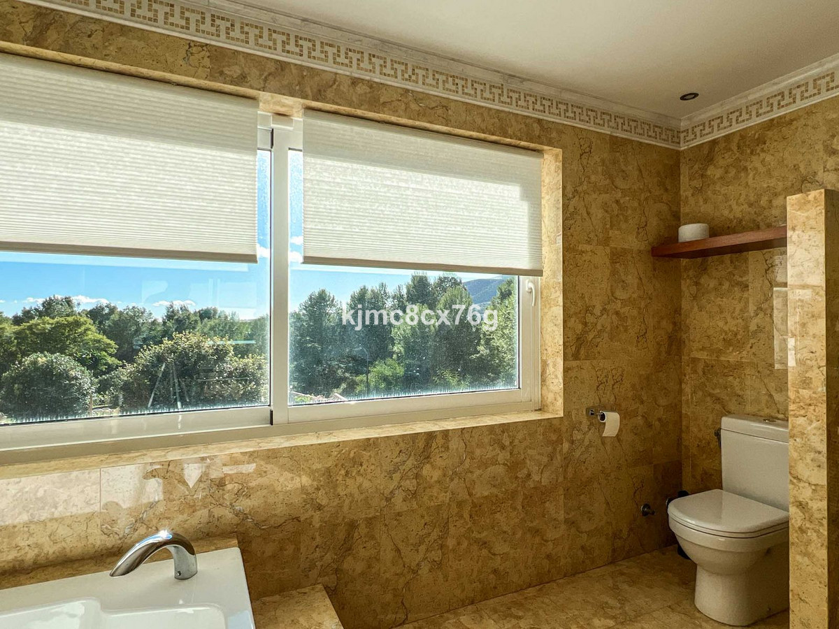 Se vende Villa - Chalet de 7 dormitorios en Costa Del Sol, Málaga, España
