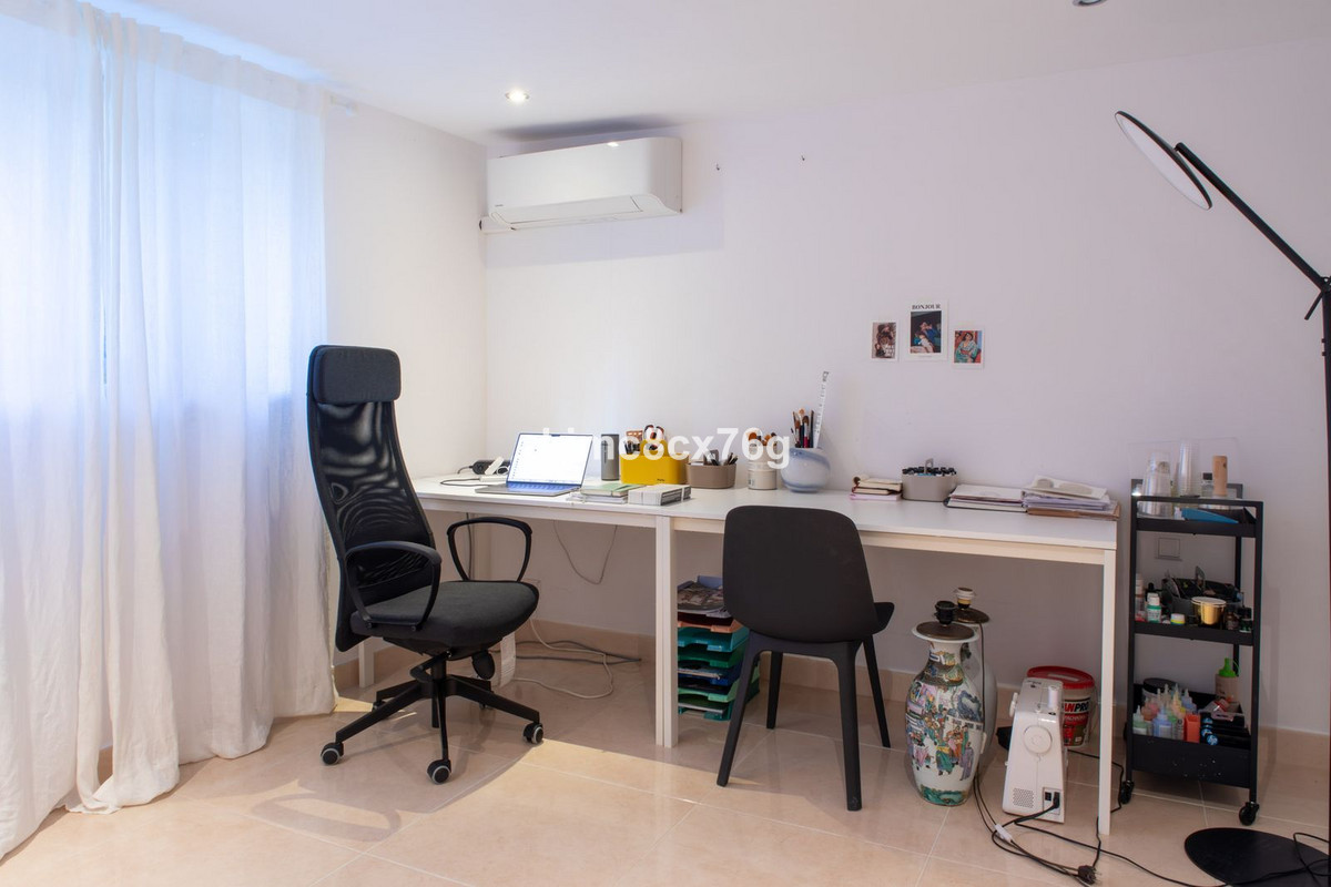 Se vende Villa - Chalet de 7 dormitorios en Costa Del Sol, Málaga, España