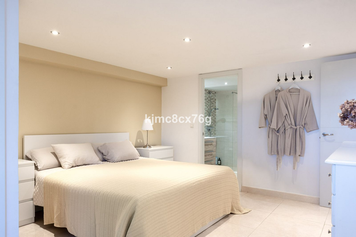 Se vende Villa - Chalet de 7 dormitorios en Costa Del Sol, Málaga, España