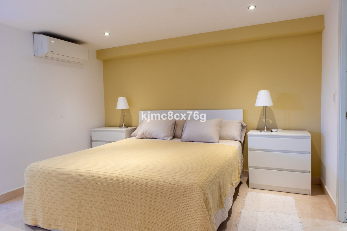 Se vende Villa - Chalet de 7 dormitorios en Costa Del Sol, Málaga, España
