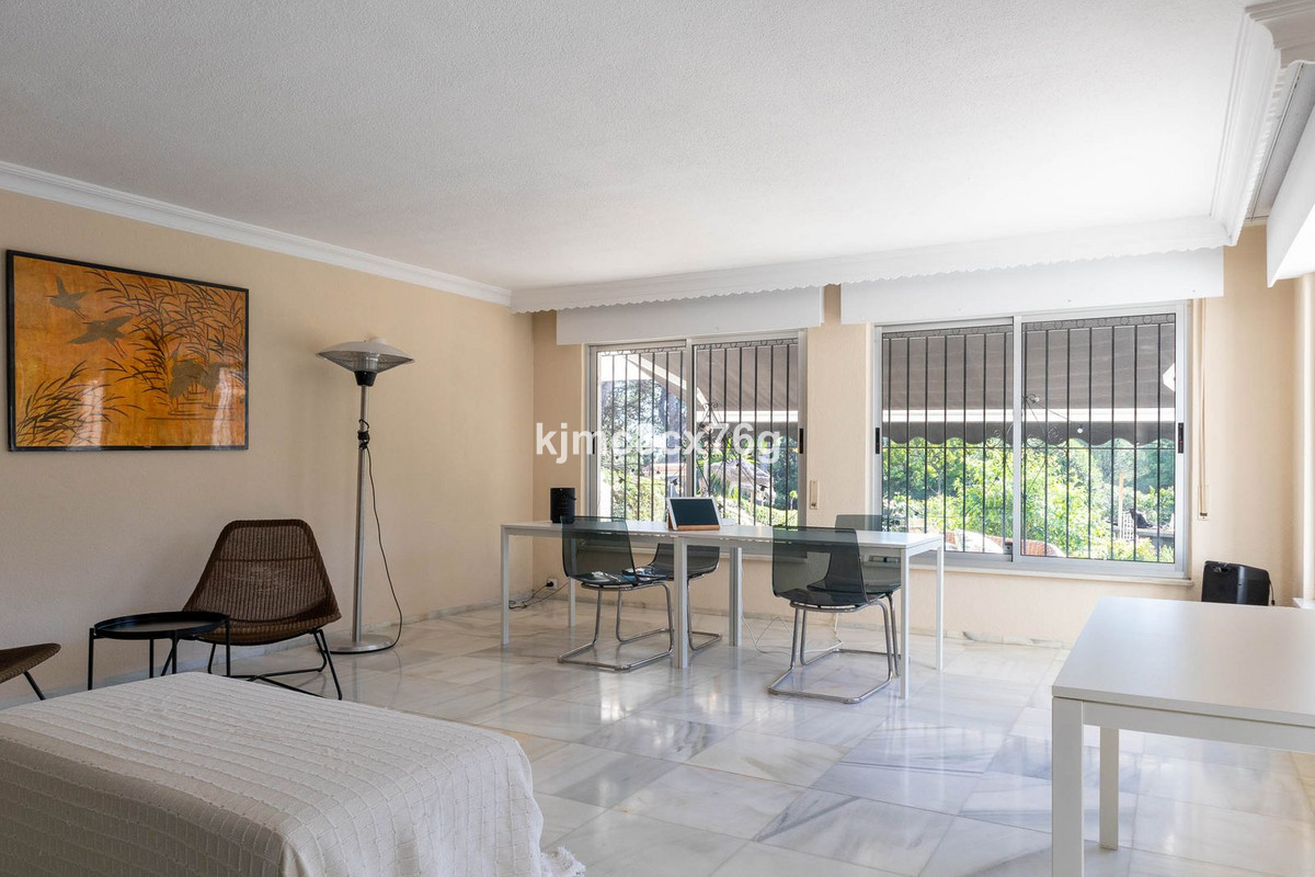 Se vende Villa - Chalet de 7 dormitorios en Costa Del Sol, Málaga, España