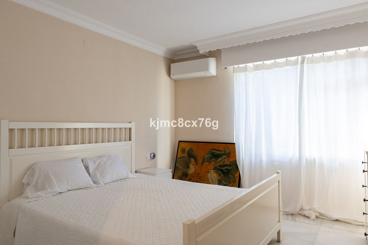 Se vende Villa - Chalet de 7 dormitorios en Costa Del Sol, Málaga, España