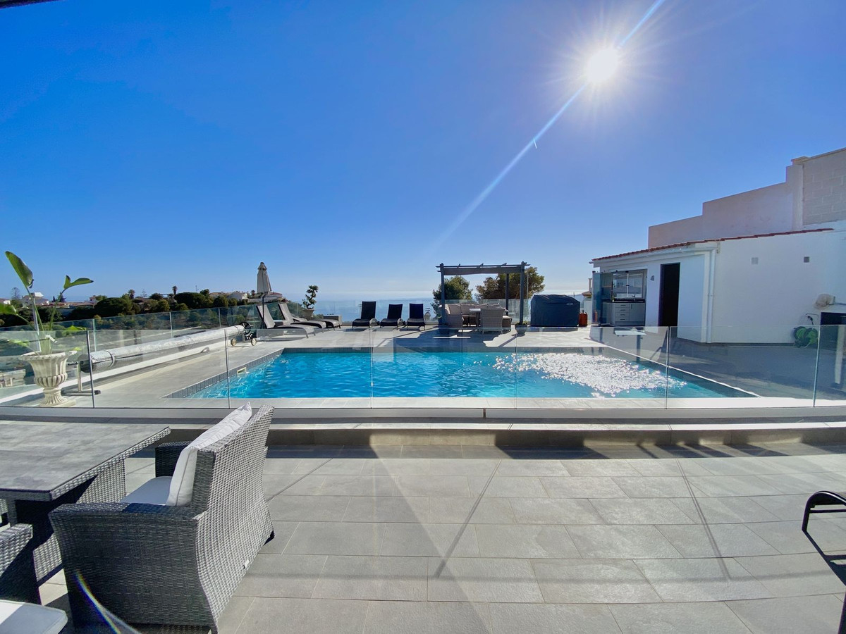 6 Bed Townhouse for sale in Benalmadena Pueblo Costa Del Sol, Málaga, Spain