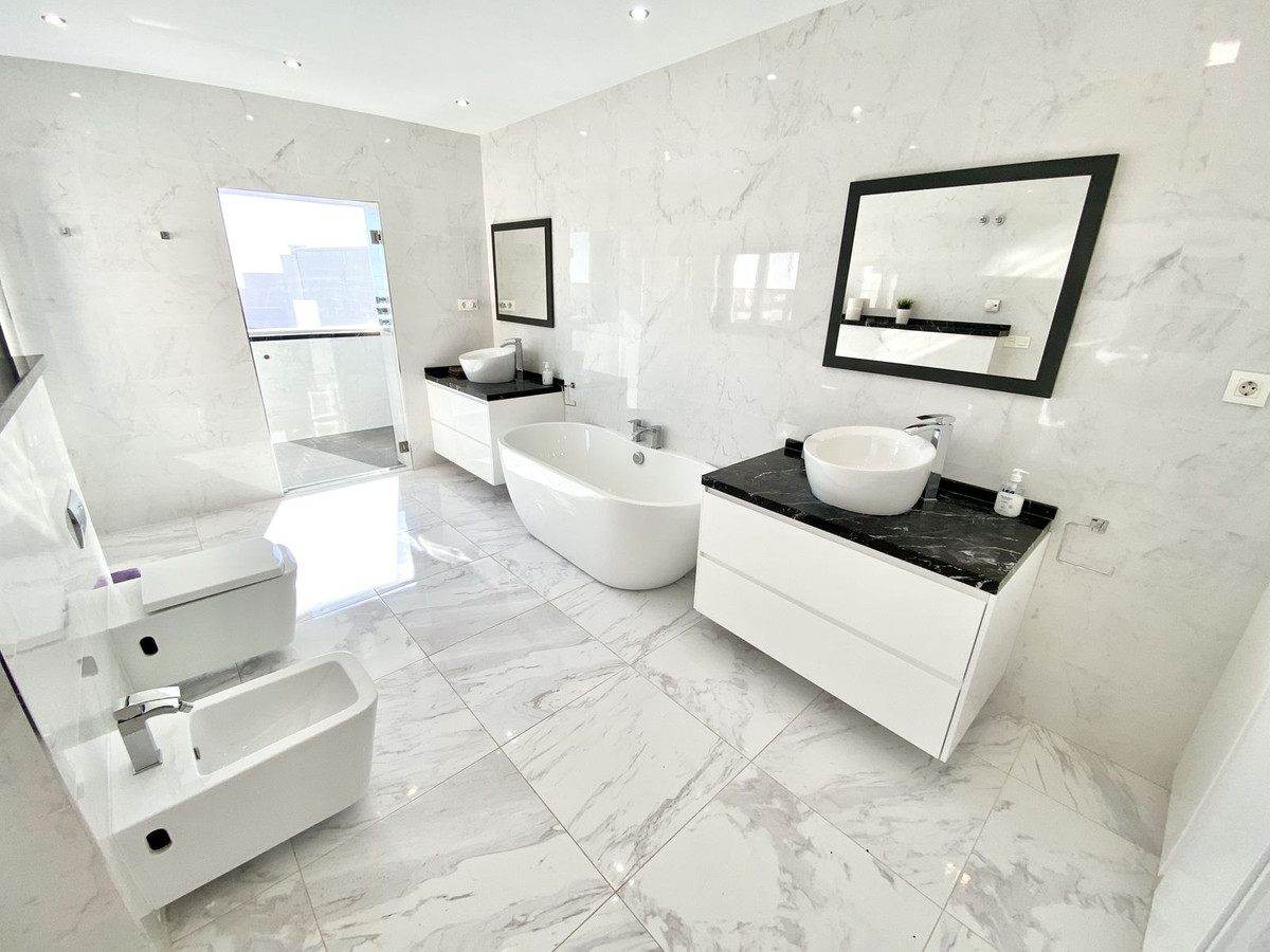 6 Bed Townhouse for sale in Benalmadena Pueblo Costa Del Sol, Málaga, Spain