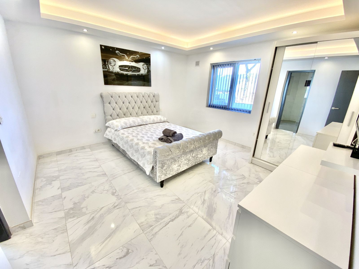 6 Bed Townhouse for sale in Benalmadena Pueblo Costa Del Sol, Málaga, Spain