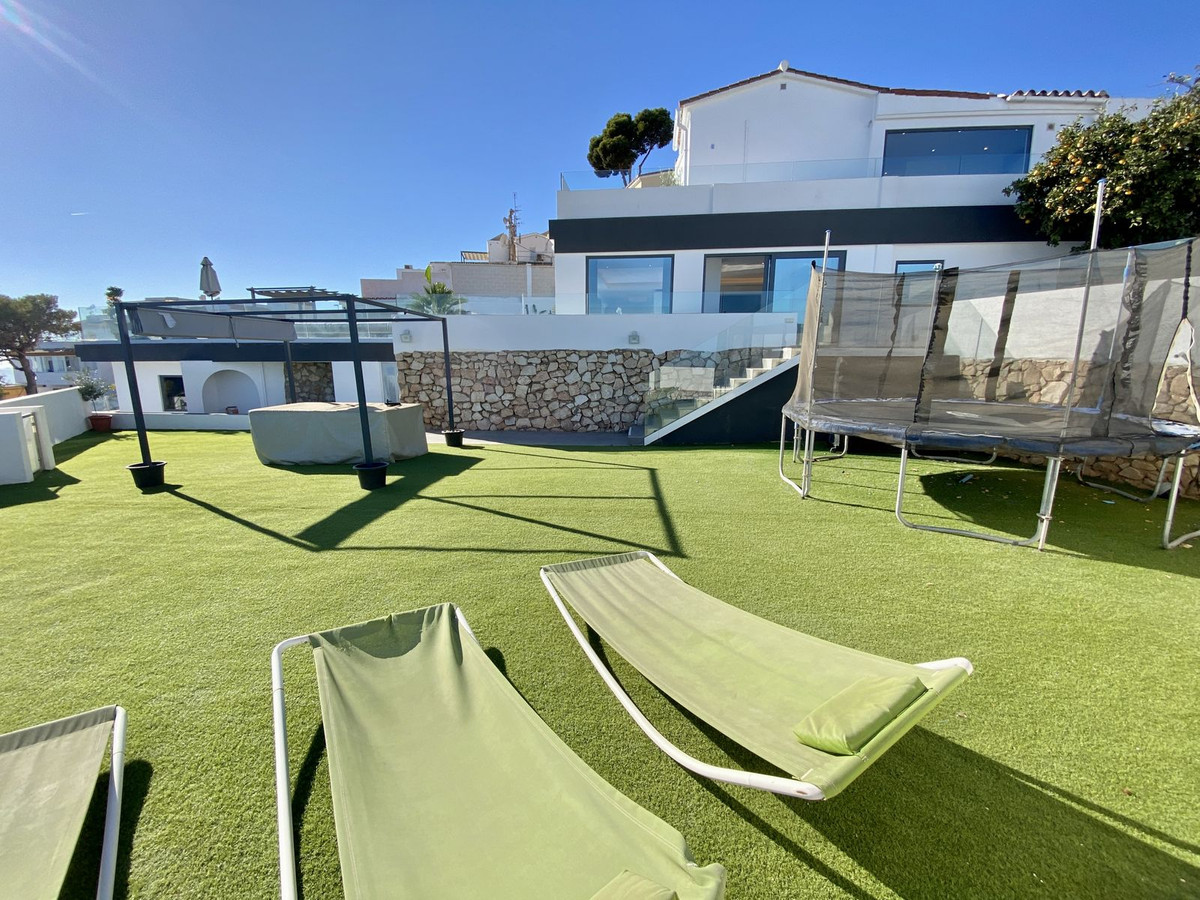 6 Bed Townhouse for sale in Benalmadena Pueblo Costa Del Sol, Málaga, Spain