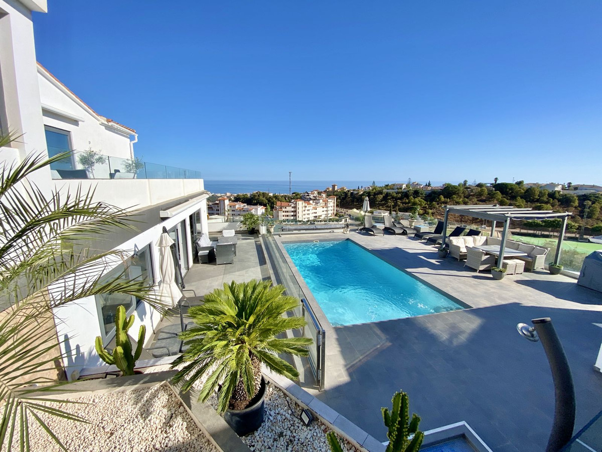 6 Bed Townhouse for sale in Benalmadena Pueblo Costa Del Sol, Málaga, Spain