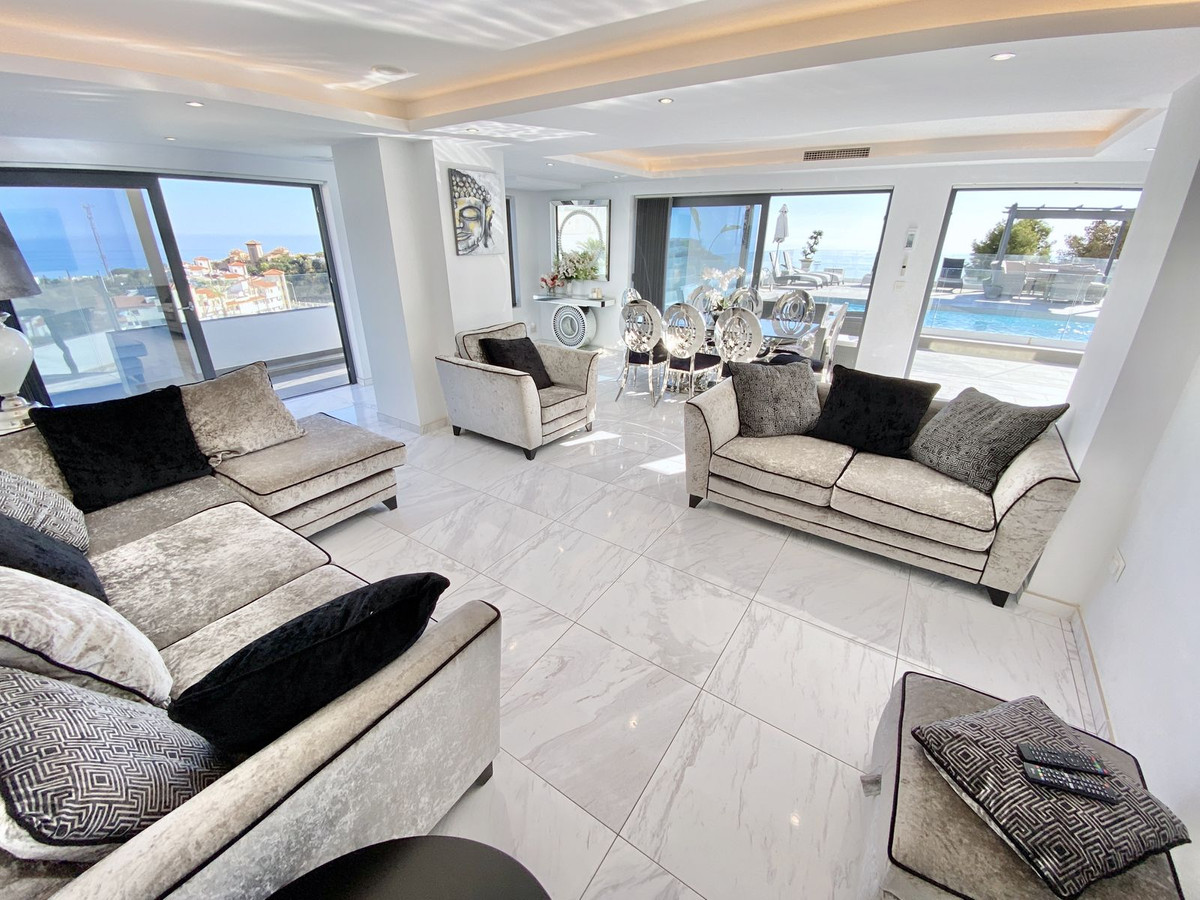 6 Bed Townhouse for sale in Benalmadena Pueblo Costa Del Sol, Málaga, Spain
