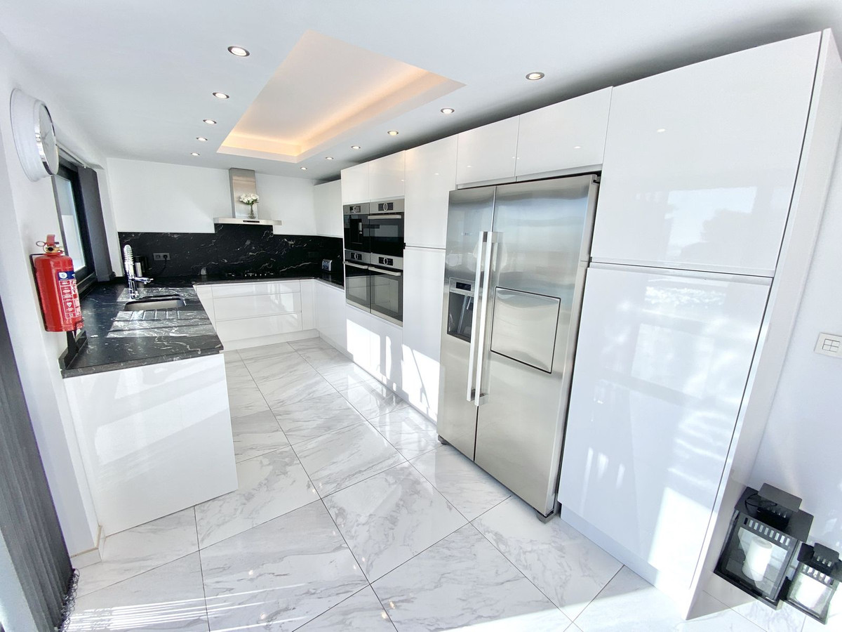 6 Bed Townhouse for sale in Benalmadena Pueblo Costa Del Sol, Málaga, Spain