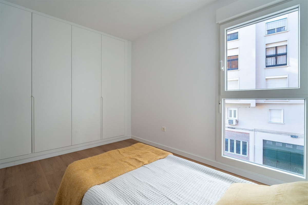 Se vende Apartamento Planta Media de 3 dormitorios en Málaga Ciudad, Málaga, España
