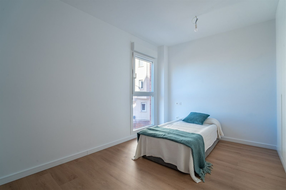 Se vende Apartamento Planta Media de 3 dormitorios en Málaga Ciudad, Málaga, España