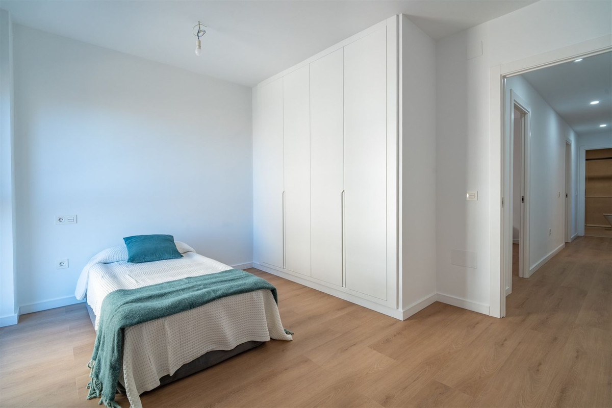 Se vende Apartamento Planta Media de 3 dormitorios en Málaga Ciudad, Málaga, España