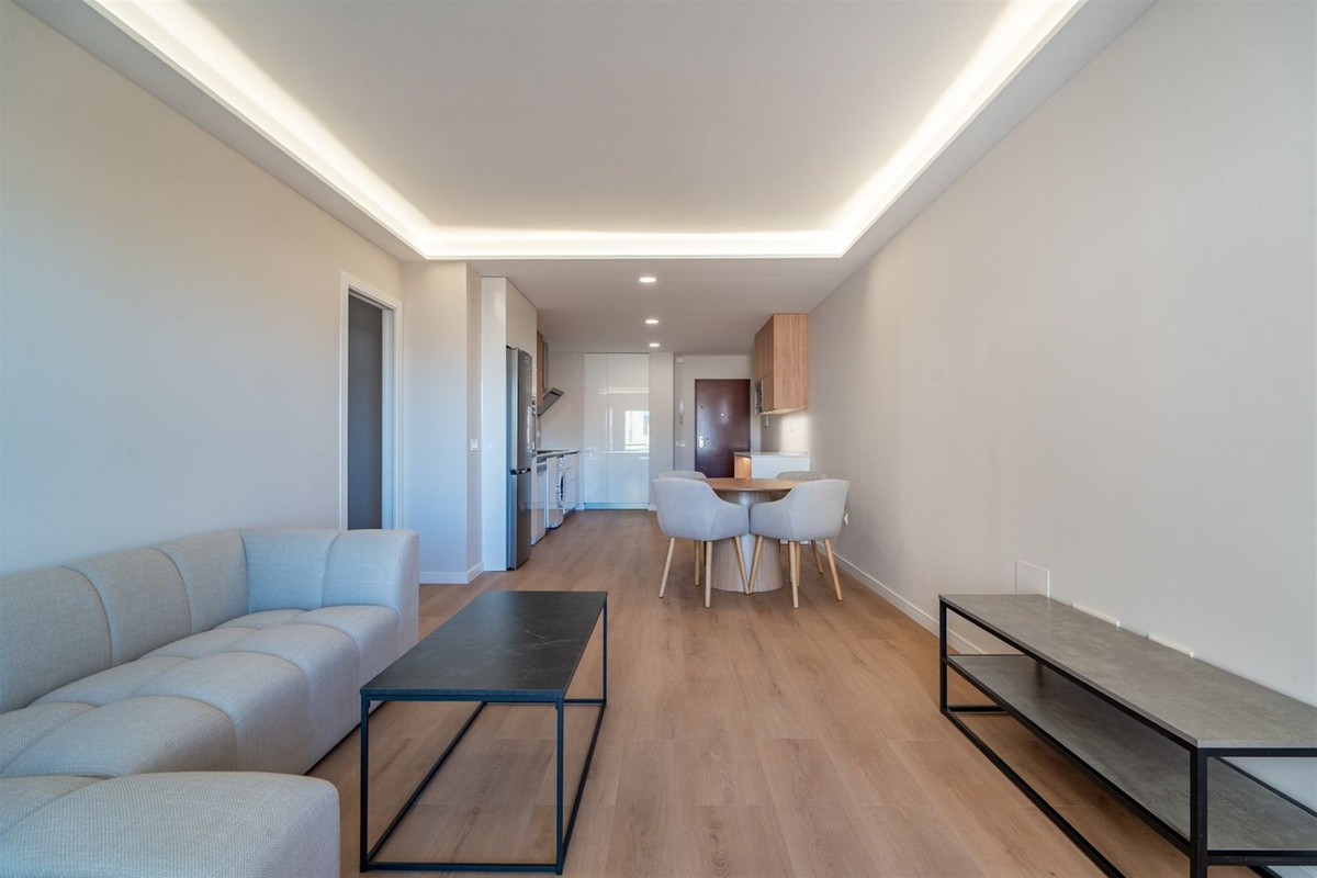 Se vende Apartamento Planta Media de 3 dormitorios en Málaga Ciudad, Málaga, España