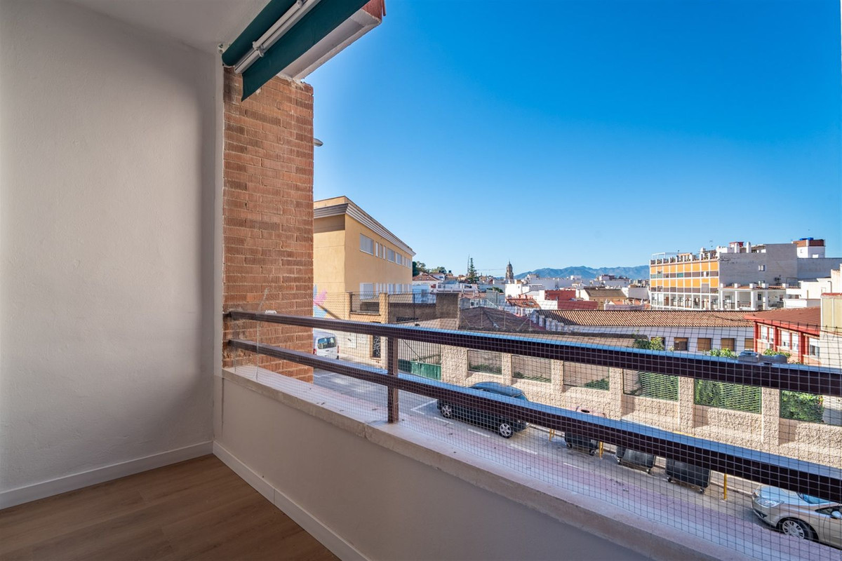 Se vende Apartamento Planta Media de 3 dormitorios en Málaga Ciudad, Málaga, España