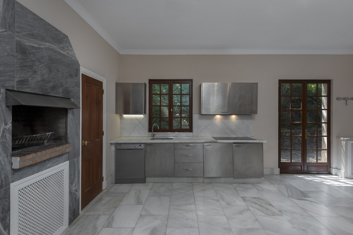 Se vende Finca - Cortijo de 6 dormitorios en Costa Del Sol, Málaga, España