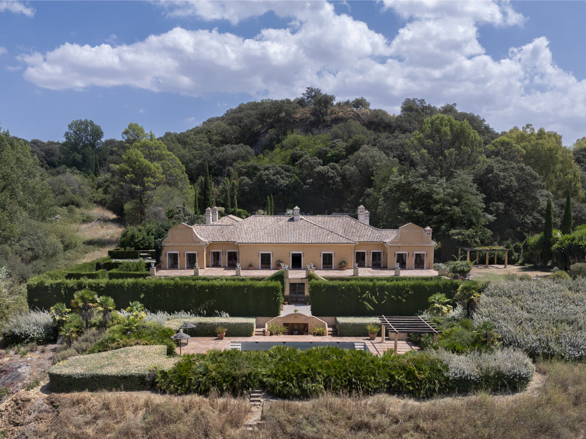 Se vende Finca - Cortijo de 6 dormitorios en Costa Del Sol, Málaga, España