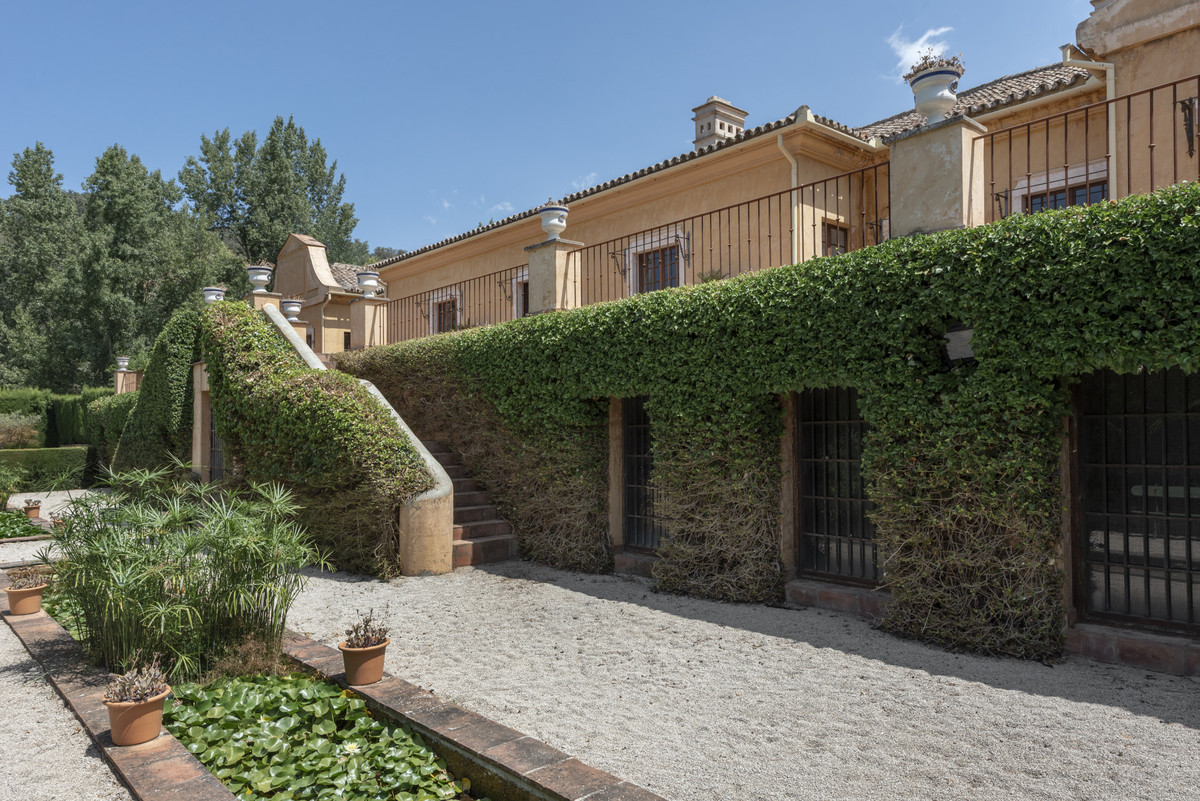 Se vende Finca - Cortijo de 6 dormitorios en Costa Del Sol, Málaga, España
