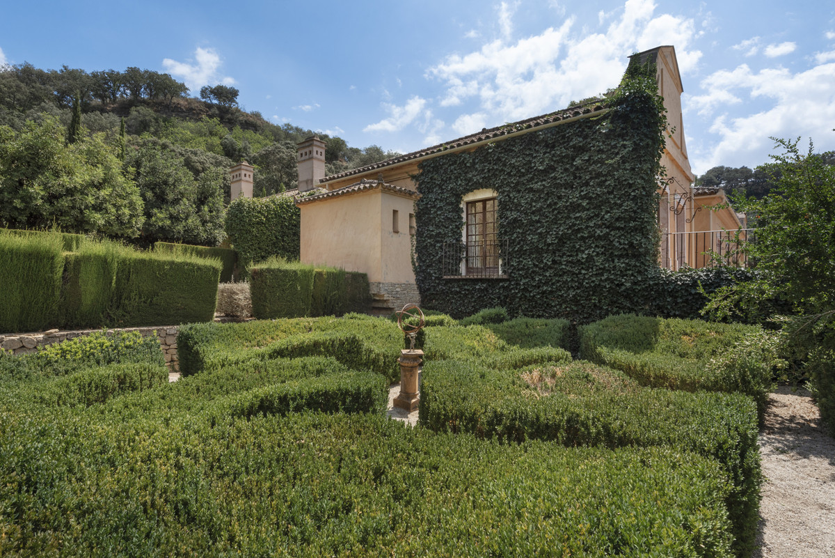 Se vende Finca - Cortijo de 6 dormitorios en Costa Del Sol, Málaga, España