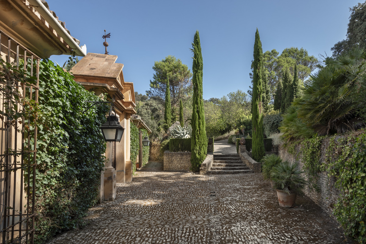 Se vende Finca - Cortijo de 6 dormitorios en Costa Del Sol, Málaga, España