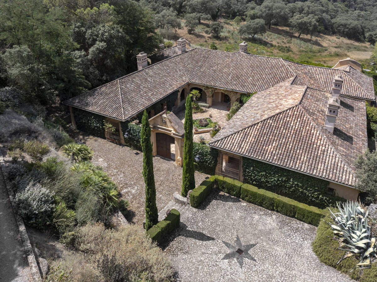 Se vende Finca - Cortijo de 6 dormitorios en Costa Del Sol, Málaga, España