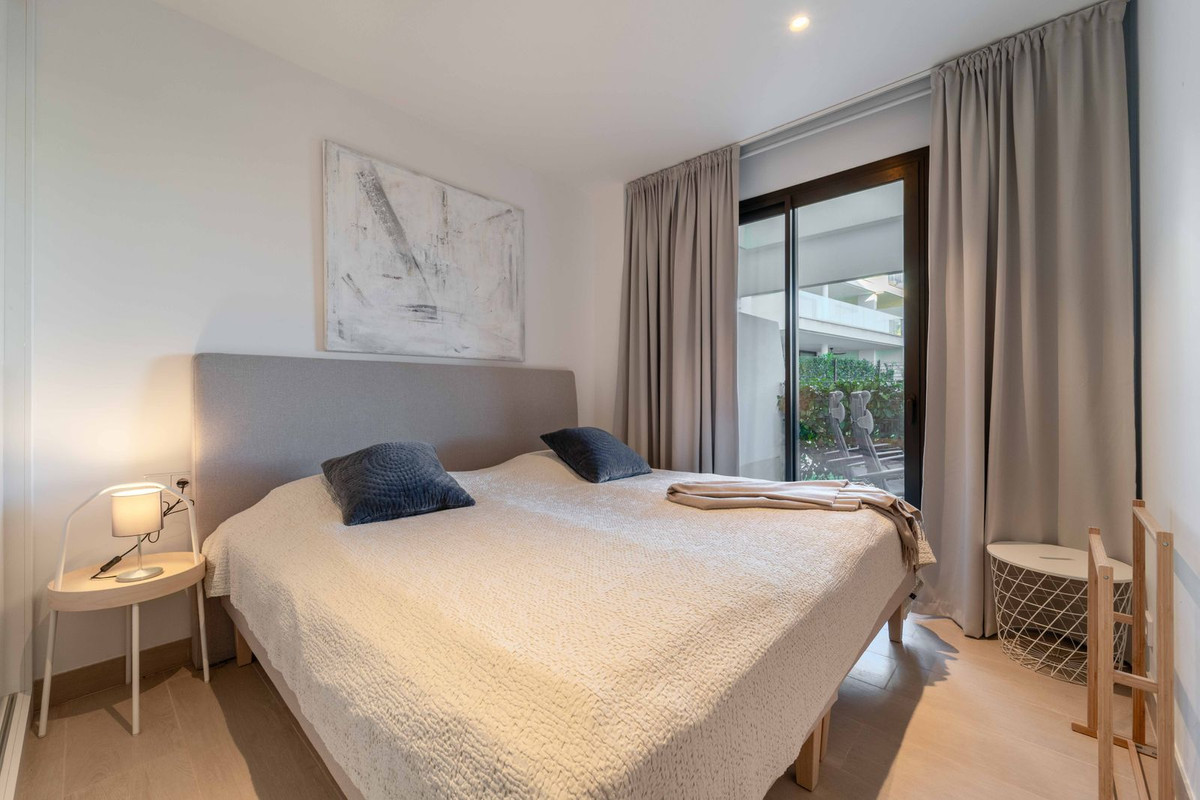 2 Bed Apartment for sale in Fuengirola Costa Del Sol, Málaga, Spain