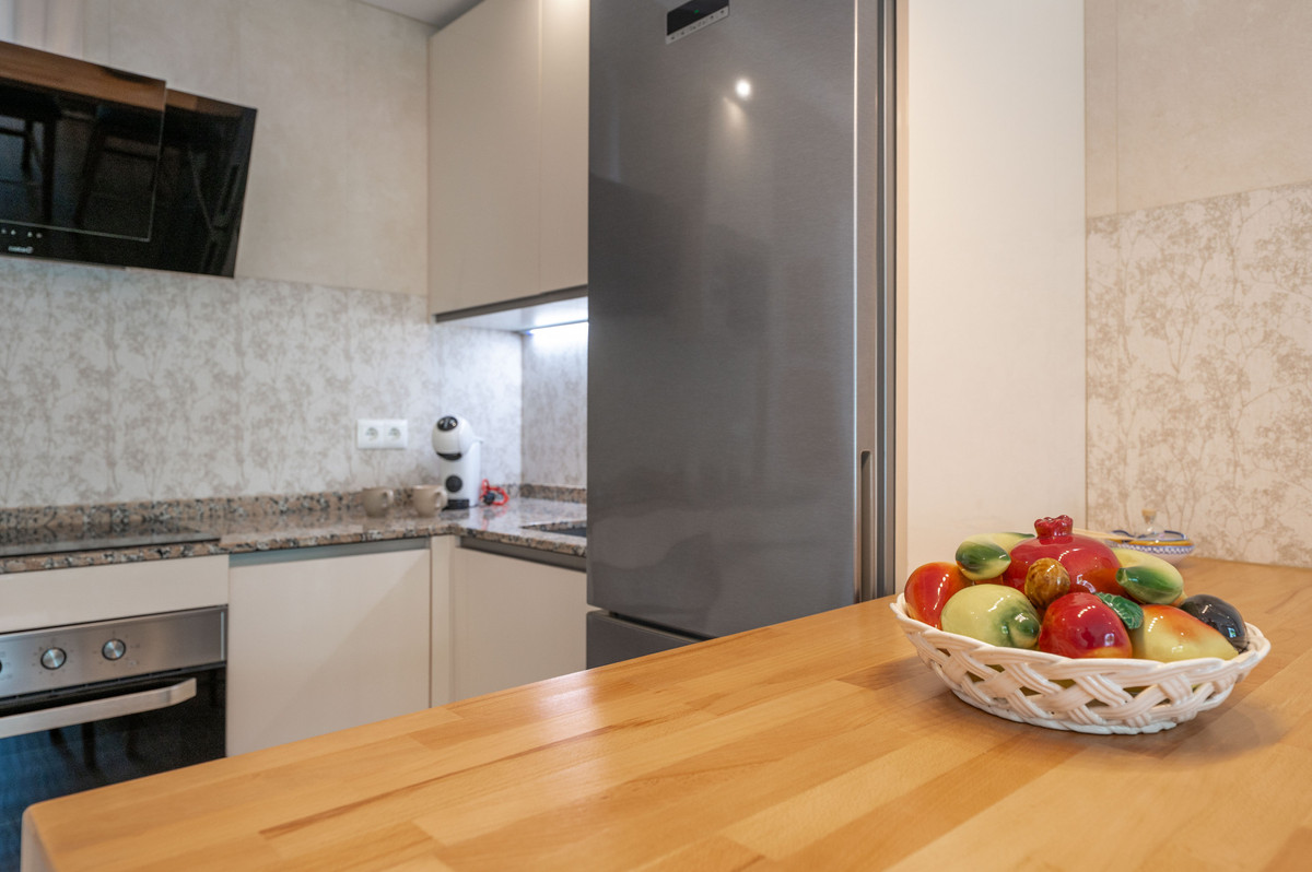 2 Bed Apartment for sale in The Golden Mile Costa Del Sol, Málaga, Spain